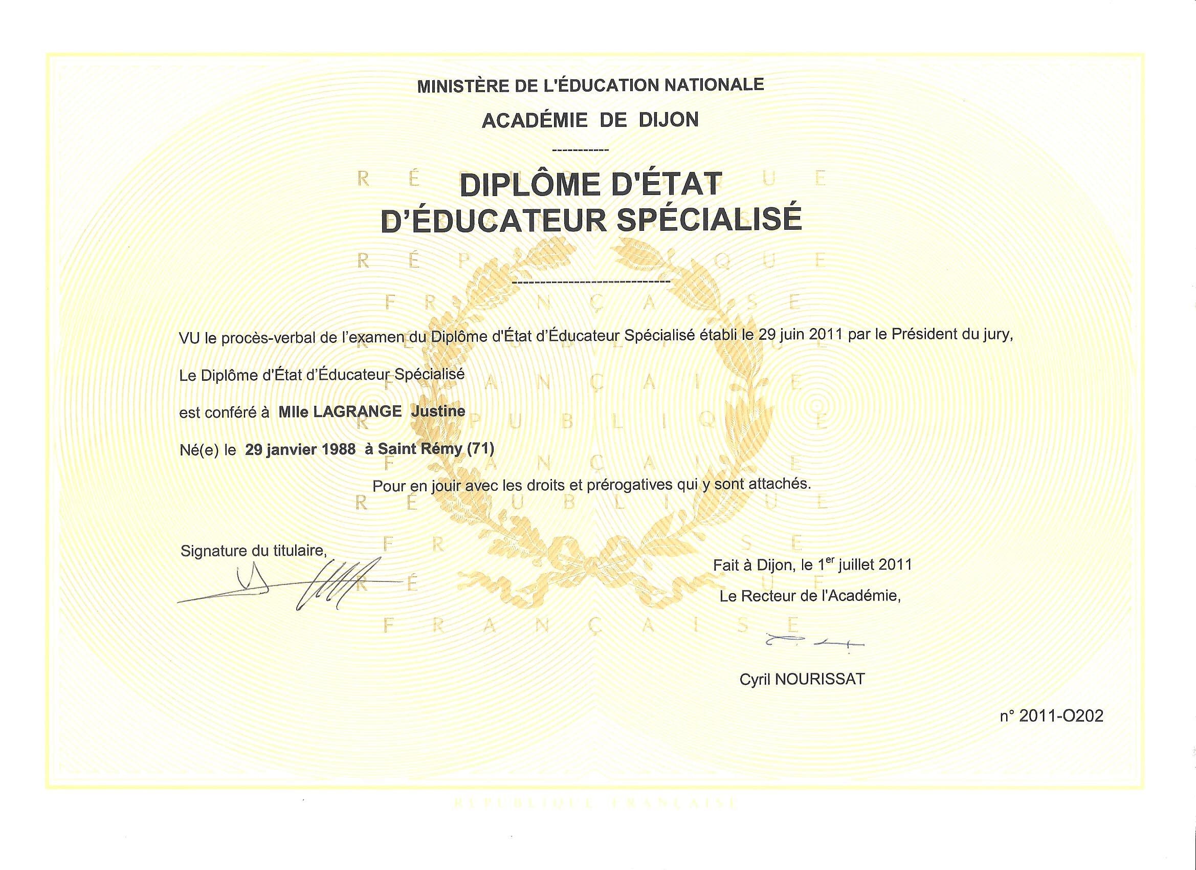 Diplôme éducatrice canine